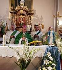 Proslava blagdana Kraljice Krunice i Dana bolesnika u Zaboku  	